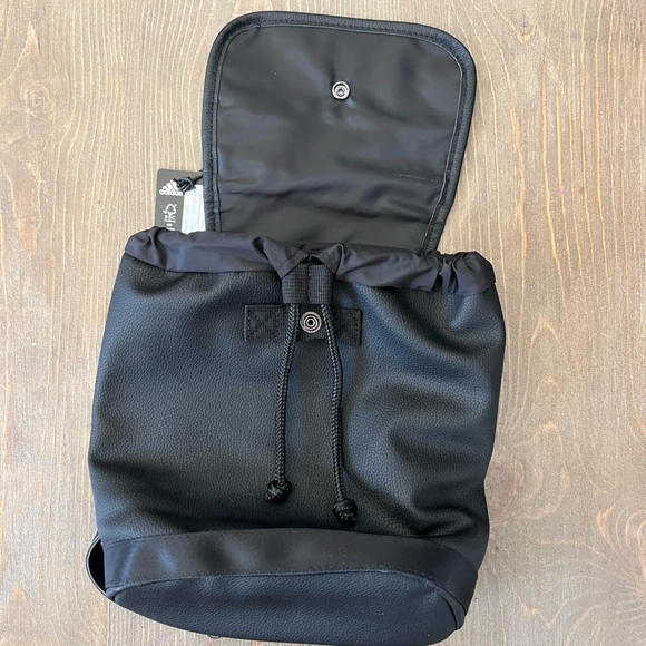 ADIDAS black drawstring backpack - Picture 3 of 5